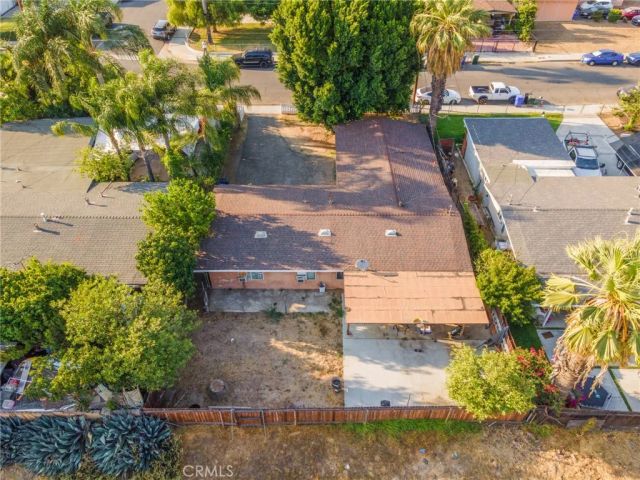 645 E King Street, Rialto, CA 92376