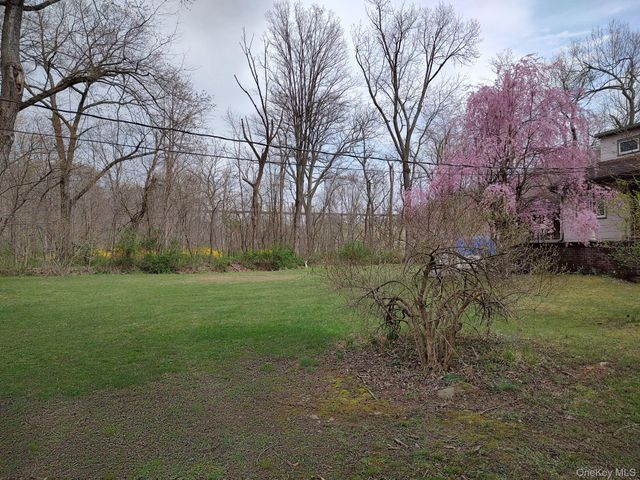 140 Orrs Mills Road, Salisbury Mills, NY 12577