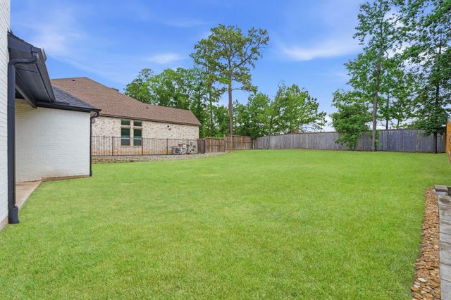 1715 Divino Pass, Conroe, TX 77304