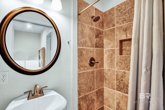 4070 Gulfwind Court, Gulf Shores, AL 36542