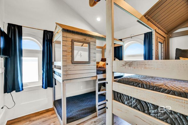 4070 Gulfwind Court, Gulf Shores, AL 36542