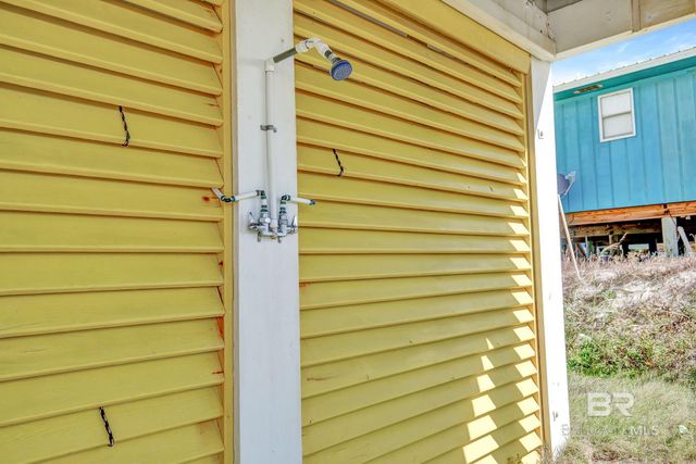 4070 Gulfwind Court, Gulf Shores, AL 36542