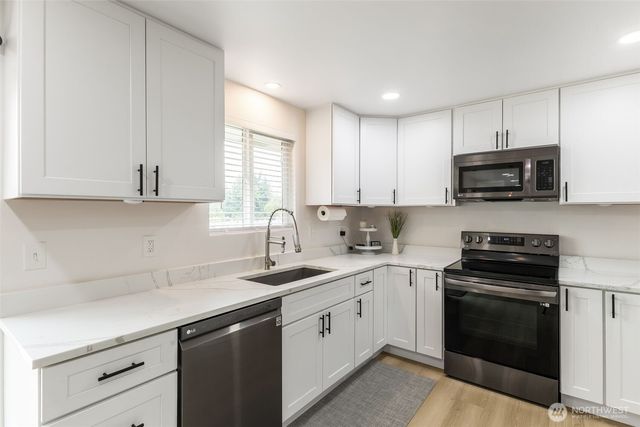 5701 80th Street E, Puyallup, WA 98371