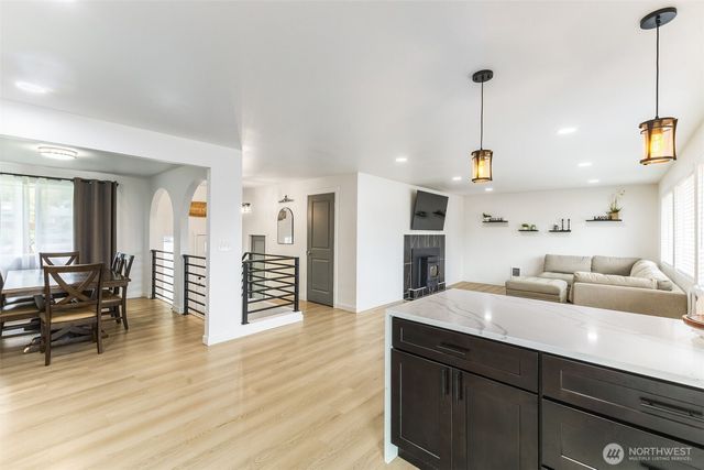 5701 80th Street E, Puyallup, WA 98371