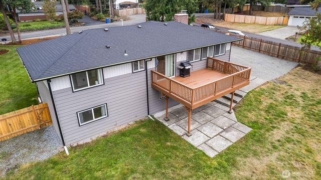 5701 80th Street E, Puyallup, WA 98371