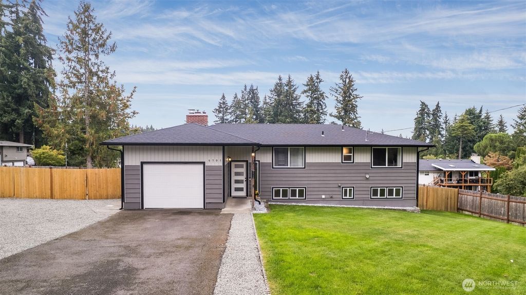 5701 80th Street E, Puyallup, WA 98371