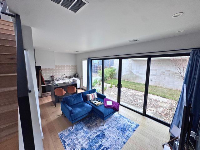 1206 Luna ST 2, Austin, TX 78721