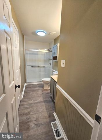 718 LAKEVIEW PKWY, Locust Grove, VA 22508