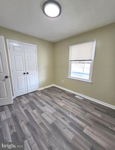 718 LAKEVIEW PKWY, Locust Grove, VA 22508