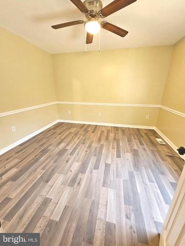 718 LAKEVIEW PKWY, Locust Grove, VA 22508