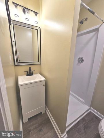 718 LAKEVIEW PKWY, Locust Grove, VA 22508