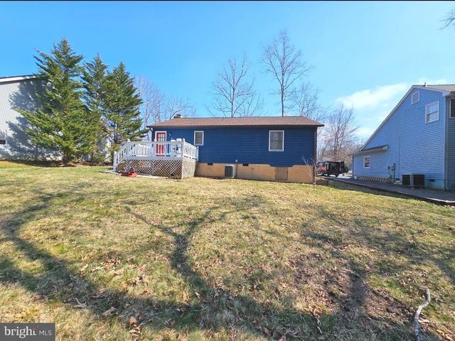718 LAKEVIEW PKWY, Locust Grove, VA 22508