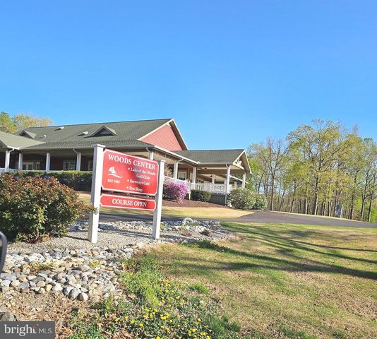 718 LAKEVIEW PKWY, Locust Grove, VA 22508