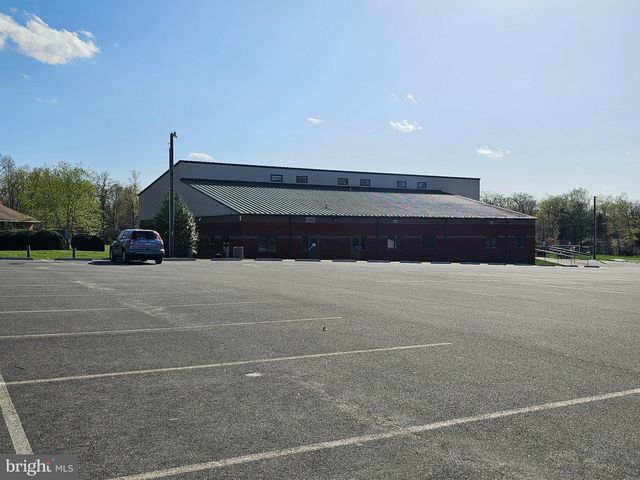 718 LAKEVIEW PKWY, Locust Grove, VA 22508