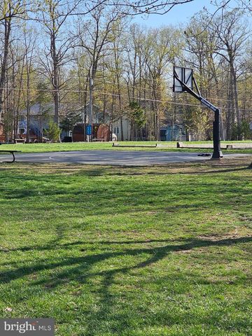 718 LAKEVIEW PKWY, Locust Grove, VA 22508