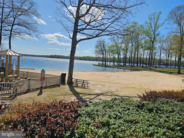 718 LAKEVIEW PKWY, Locust Grove, VA 22508