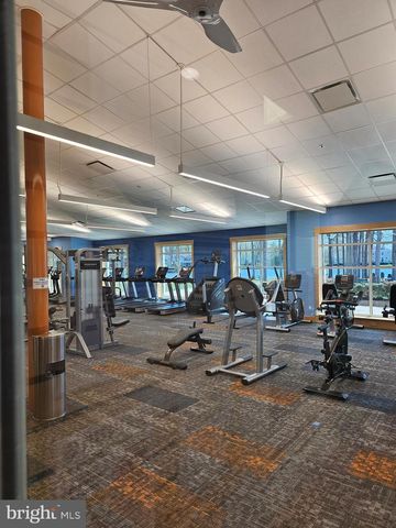 718 LAKEVIEW PKWY, Locust Grove, VA 22508