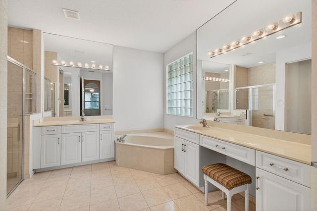 6823 Fabiano Circle, Boynton Beach, FL 33437