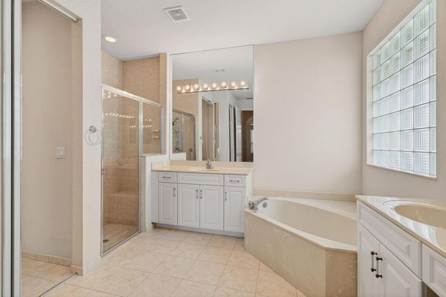 6823 Fabiano Circle, Boynton Beach, FL 33437