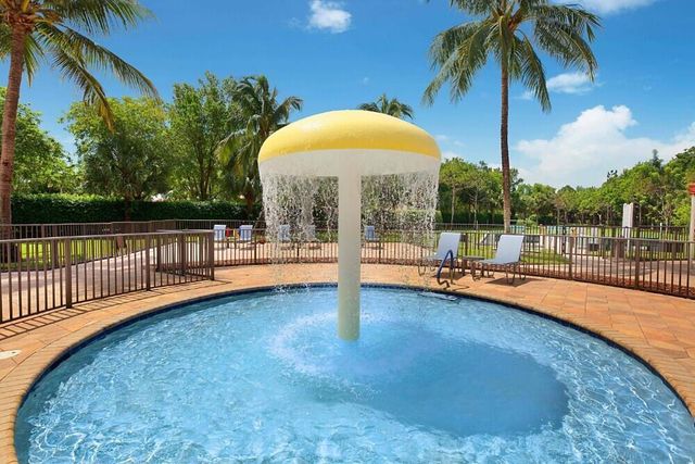 6823 Fabiano Circle, Boynton Beach, FL 33437