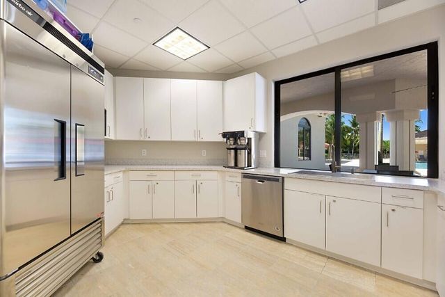 6823 Fabiano Circle, Boynton Beach, FL 33437