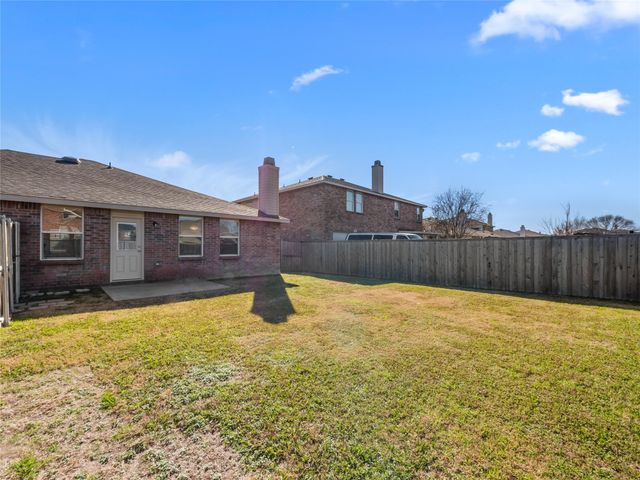 1021 Badger Run, Lancaster, TX 75134