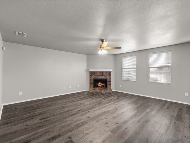 1021 Badger Run, Lancaster, TX 75134