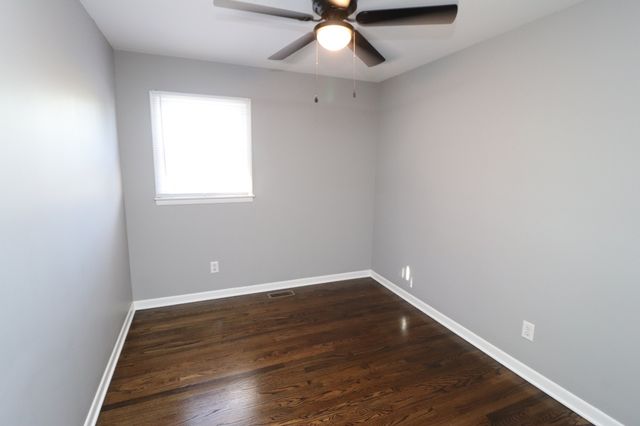 300 Walton Ave, Lafayette, TN 37083