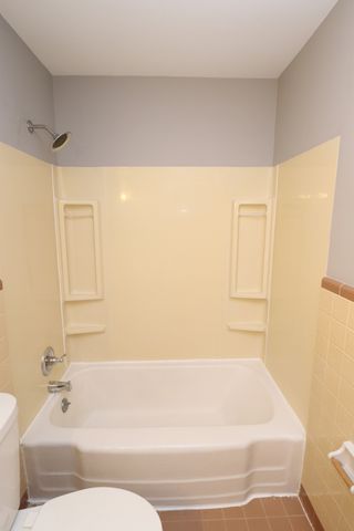 300 Walton Ave, Lafayette, TN 37083