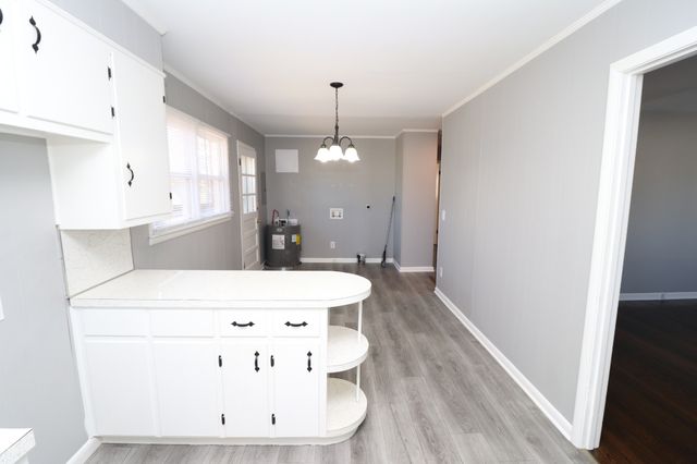 300 Walton Ave, Lafayette, TN 37083