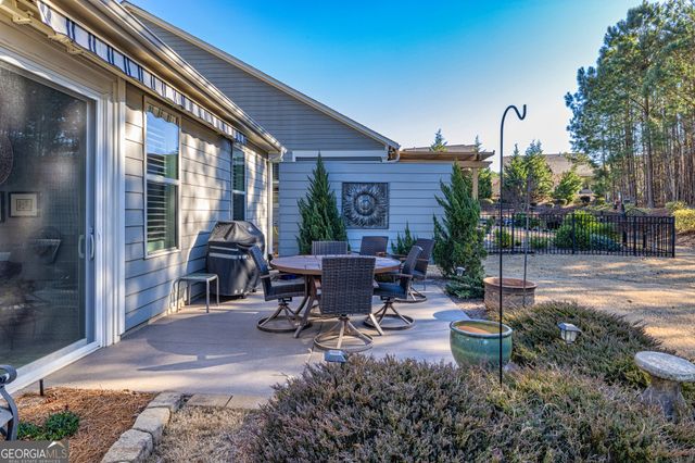 211 Spruce Pine Circle, Peachtree City, GA 30269