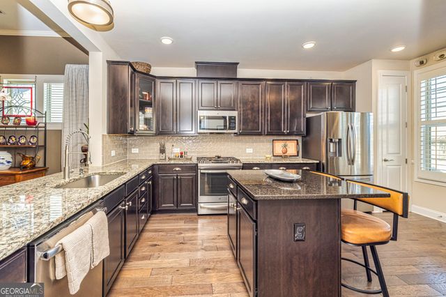 211 Spruce Pine Circle, Peachtree City, GA 30269