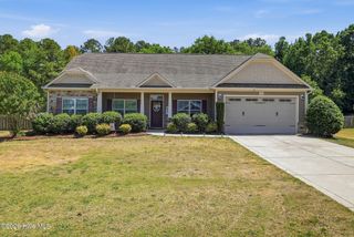 207 Brightleaf Drive, Whispering Pines, NC 28327