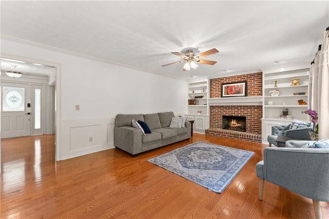 867 Pinbrook Drive, Lawrenceville, GA 30043