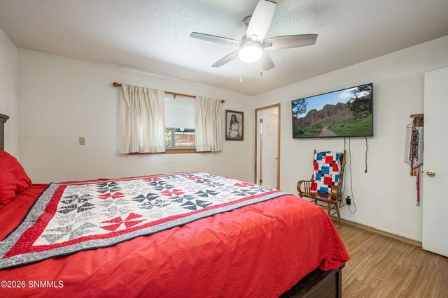 1045 Wofford Drive, Las Cruces, NM 88001