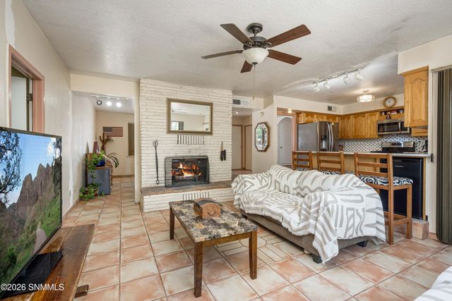 1045 Wofford Drive, Las Cruces, NM 88001