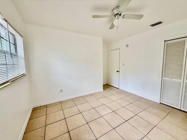 1302 E NEW ORLEANS AVENUE, Tampa, FL 33603