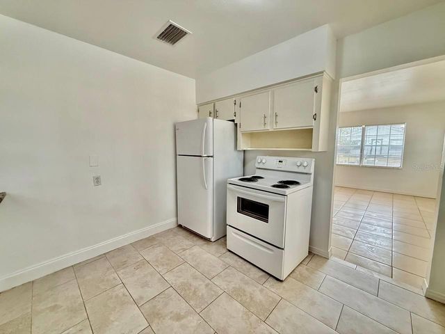 1302 E NEW ORLEANS AVENUE, Tampa, FL 33603