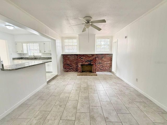 1302 E NEW ORLEANS AVENUE, Tampa, FL 33603