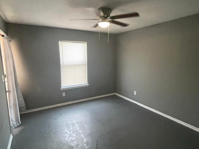 5724 SALUKI Drive B, El Paso, TX 79924