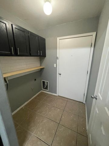 5724 SALUKI Drive B, El Paso, TX 79924