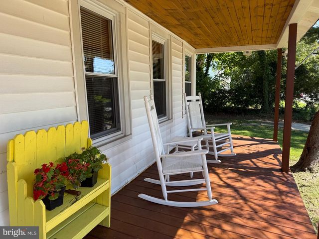 108 BROOKLYN AVE, Laurel, DE 19956