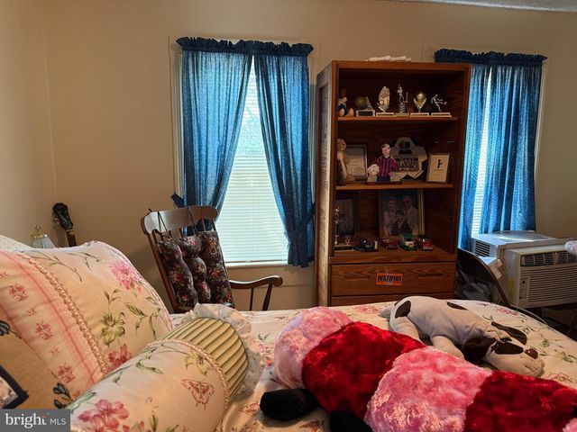 108 BROOKLYN AVE, Laurel, DE 19956