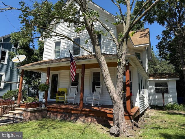 108 BROOKLYN AVE, Laurel, DE 19956