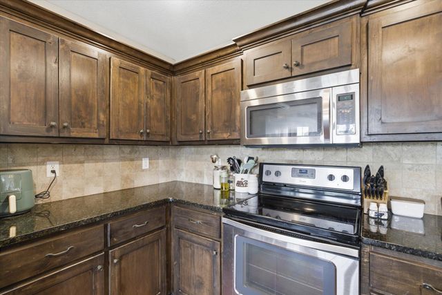 1126 S Rome Avenue, Republic, MO 65738