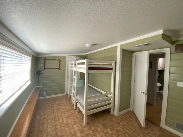 104 Long View Drive, Mineral Wells, TX 76067