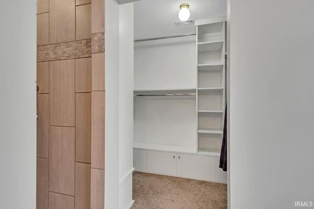 8275 S Stone Ridge Road, Bloomington, IN 47401