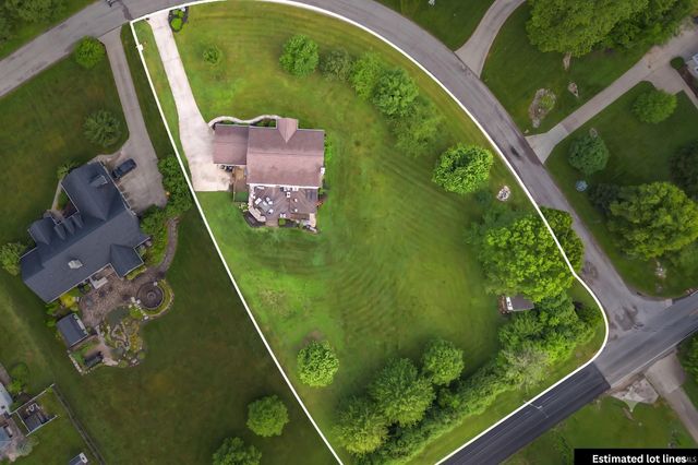 8275 S Stone Ridge Road, Bloomington, IN 47401