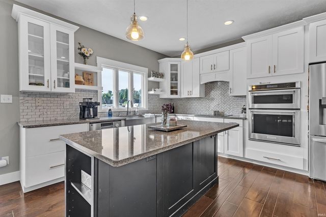8275 S Stone Ridge Road, Bloomington, IN 47401