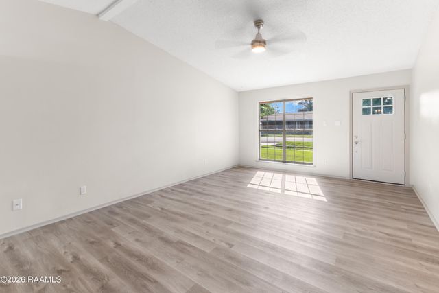 116 Trojan Place, Lafayette, LA 70508
